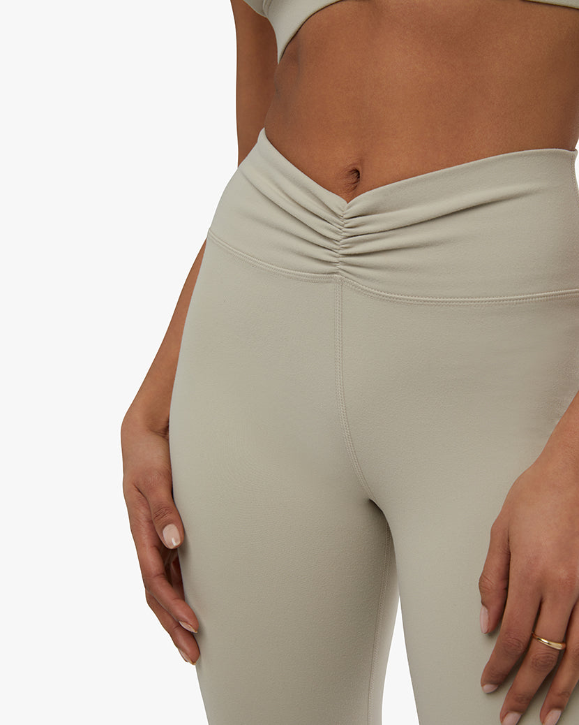 Ruched V-legging