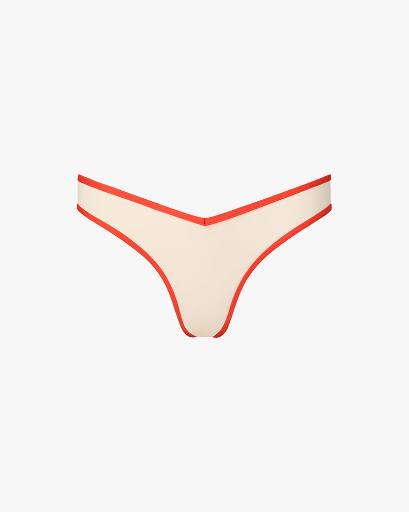 Delilah Bottom