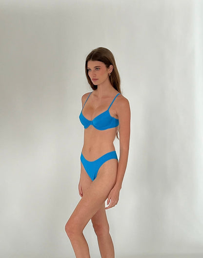 Classic Scoop Bottom