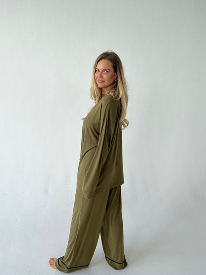 Piped Wide Leg Pant