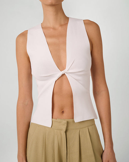 Twist Front Flyaway Tank