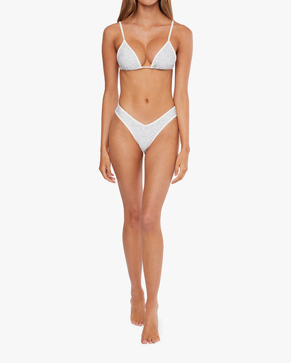 Delilah Bottom