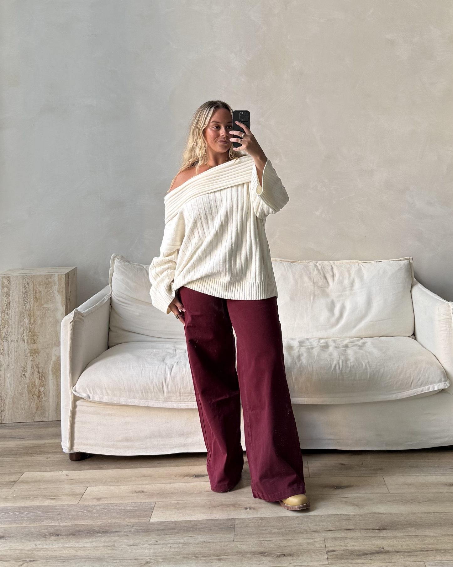 Relaxed Low Rise Baggy Pants